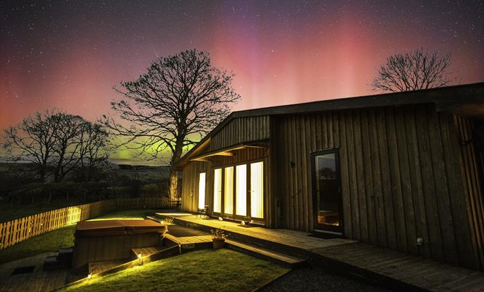 Stargazing experiences at Lon Lodges and a chance to see the Aurora Borealis